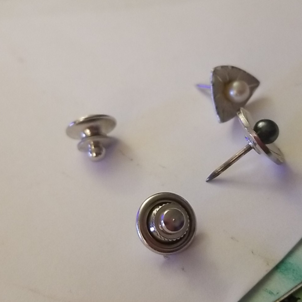 Vintage Beautiful Pearl Pins - Picture 3 of 4